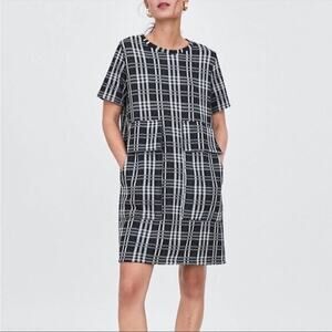 Zara Trafaluc Size M Jacquard Check Shift Mini Dress Black White Short Sleeve